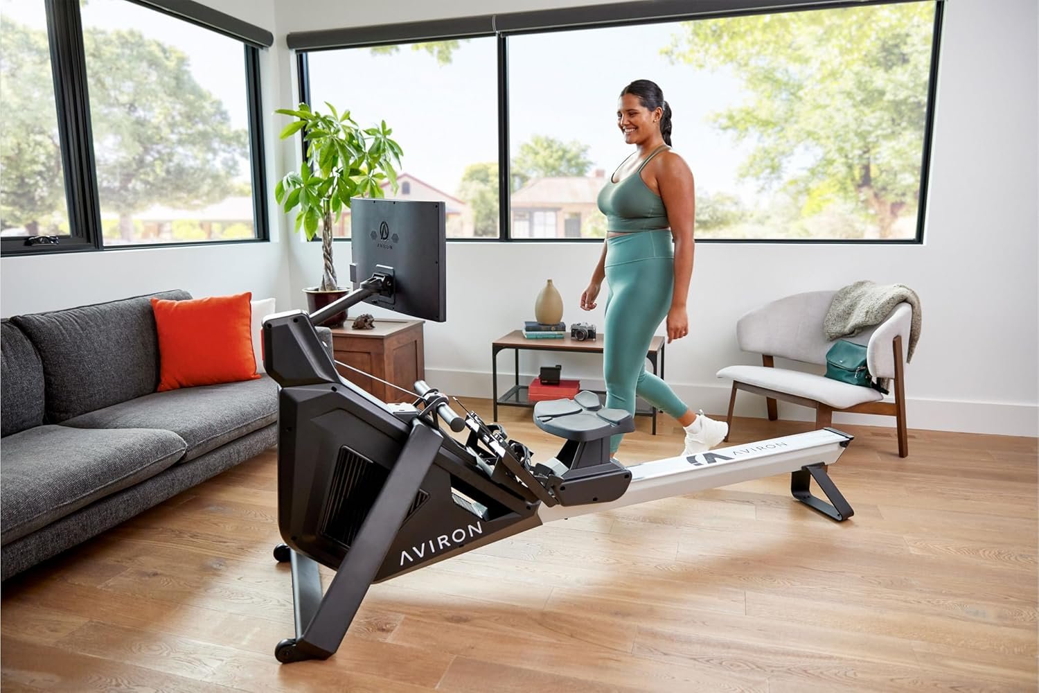 Aviron Strong Series Rower: 22 HD Touchscreen, Dual Air  Magnetic Resistance up to 100 lbs. Game-Based Workouts, Streaming, Compact Design, Black